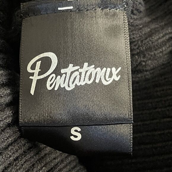 Pentatonix Turtleneck Sweater Mens Small Piano Keys Music Knit Winter Logo - Picture 4 of 10